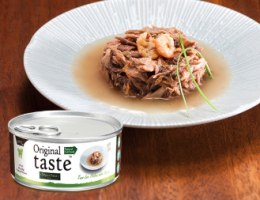 Original Tasty хлопья из филе тунца с целой креветкой в соусе для кошек